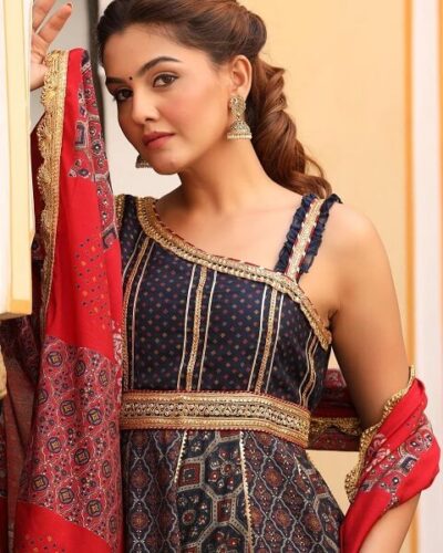 Fusion Bandhani Print Sharara Set with Gota Potli - Image 4